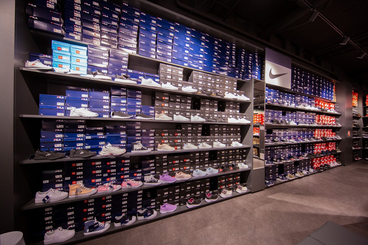 Deichmann shoes near sale me